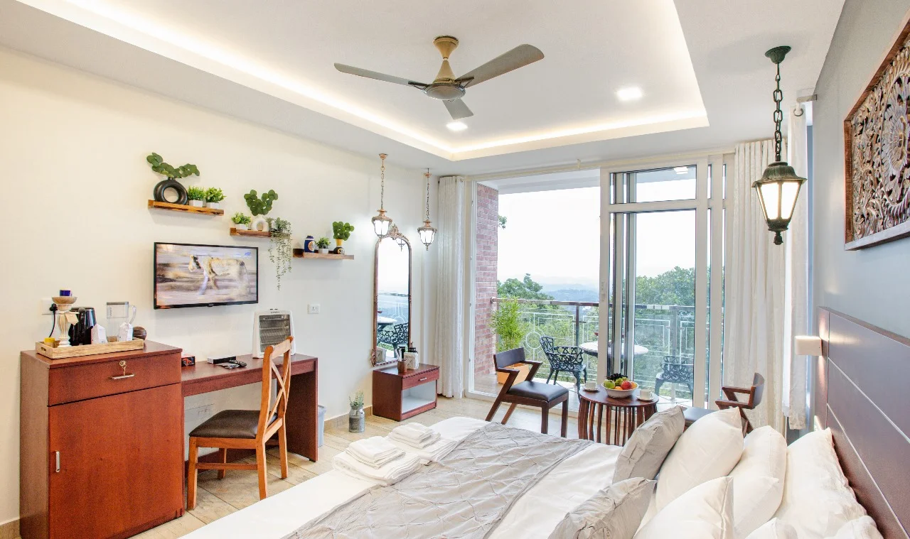 Luxury Valley View with Balcony